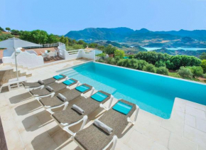 La Almena Blanca by Vintage Travel, El Gastor